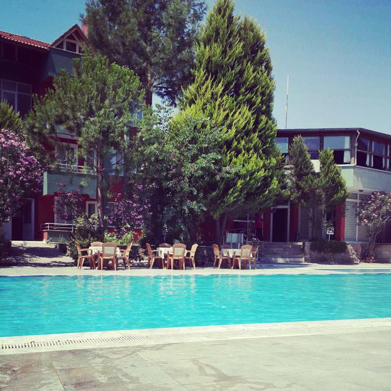 Pam Thermal Hotel Clinic & Spa ปามุคคาเล ภายนอก รูปภาพ The pool at the hotel
