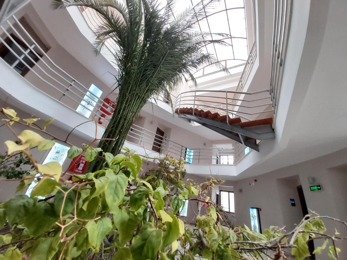 Pam Thermal Hotel Clinic & Spa ปามุคคาเล ภายนอก รูปภาพ Interior of the library