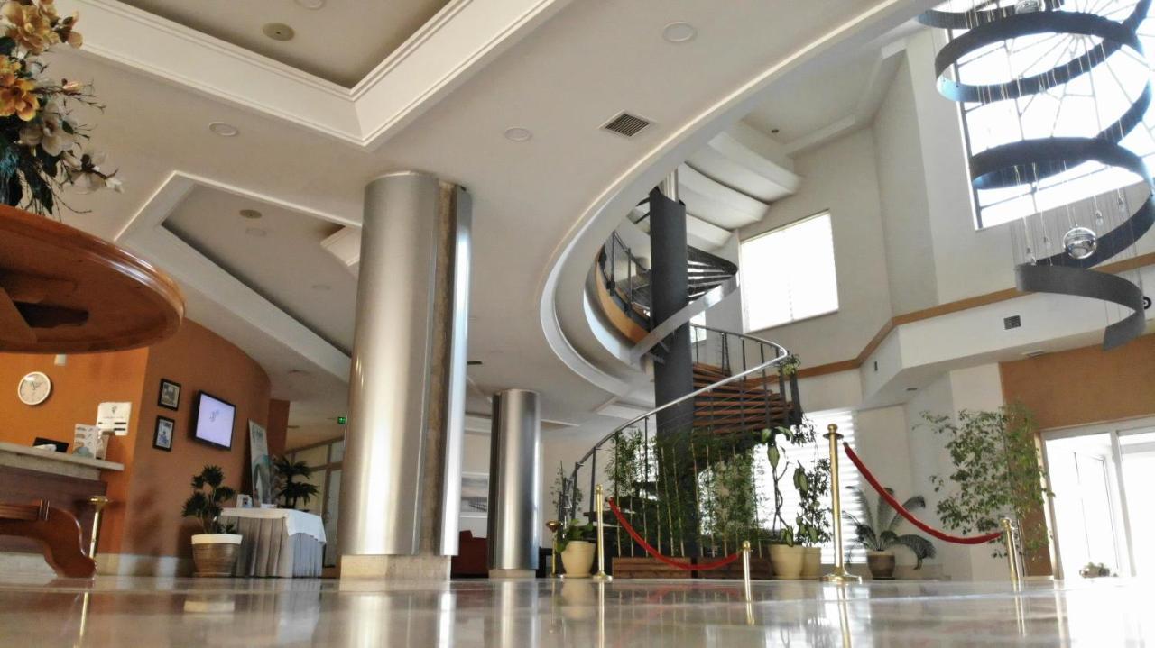 Pam Thermal Hotel Clinic & Spa ปามุคคาเล ภายนอก รูปภาพ Interior of the hotel