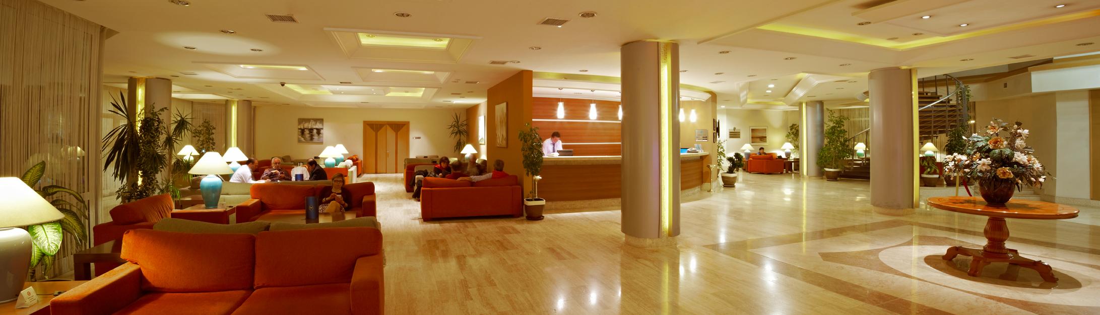 Pam Thermal Hotel Clinic & Spa ปามุคคาเล ภายนอก รูปภาพ Lobby of the hotel