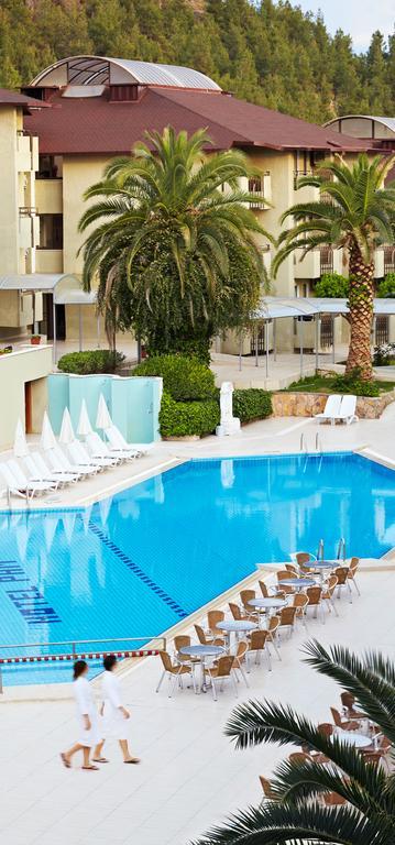 Pam Thermal Hotel Clinic & Spa ปามุคคาเล ภายนอก รูปภาพ The swimming pool at the hotel