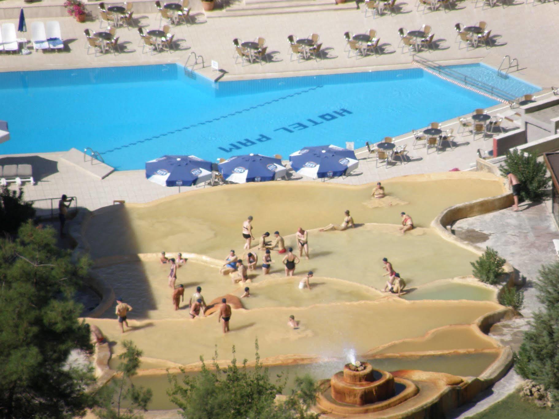 Pam Thermal Hotel Clinic & Spa ปามุคคาเล ภายนอก รูปภาพ The swimming pool